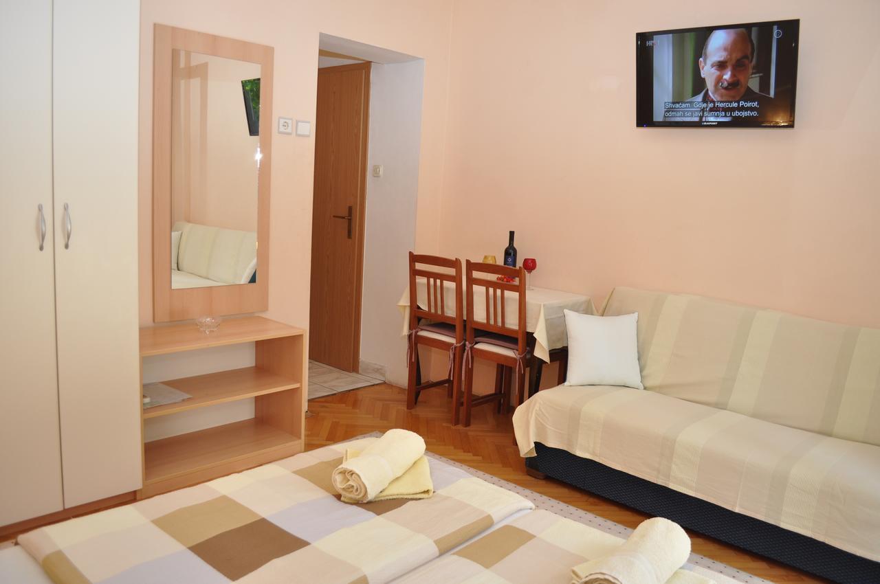 Apartments Ljubica Макарска Екстериор снимка