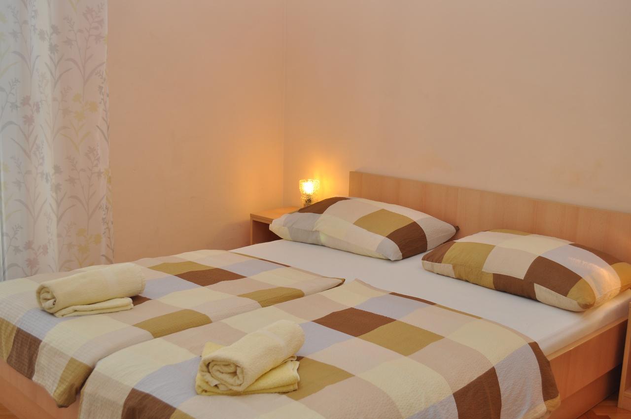Apartments Ljubica Макарска Екстериор снимка