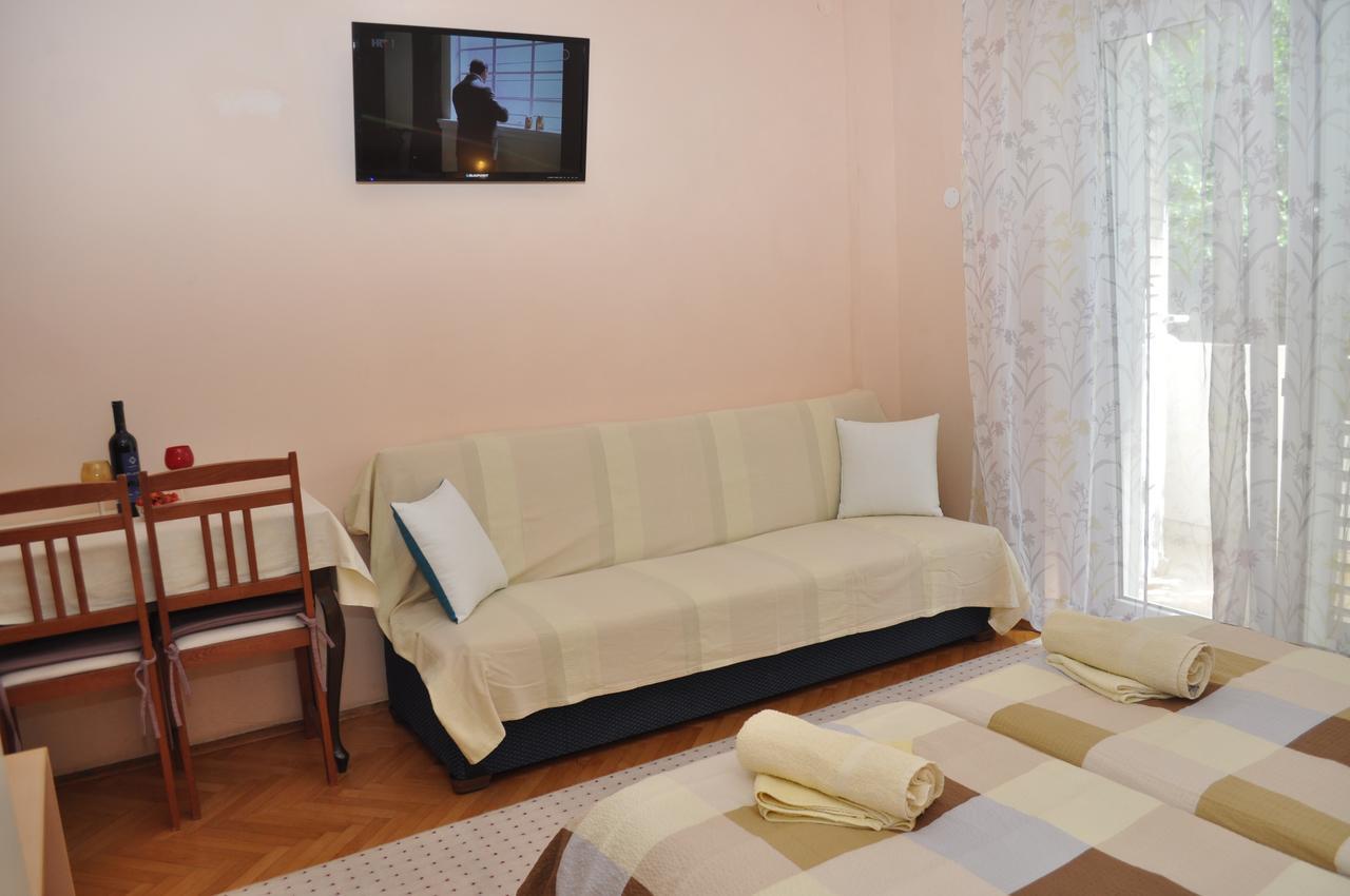 Apartments Ljubica Макарска Екстериор снимка