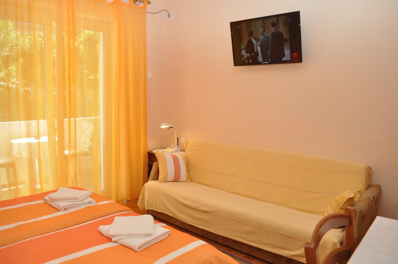 Apartments Ljubica Макарска Екстериор снимка
