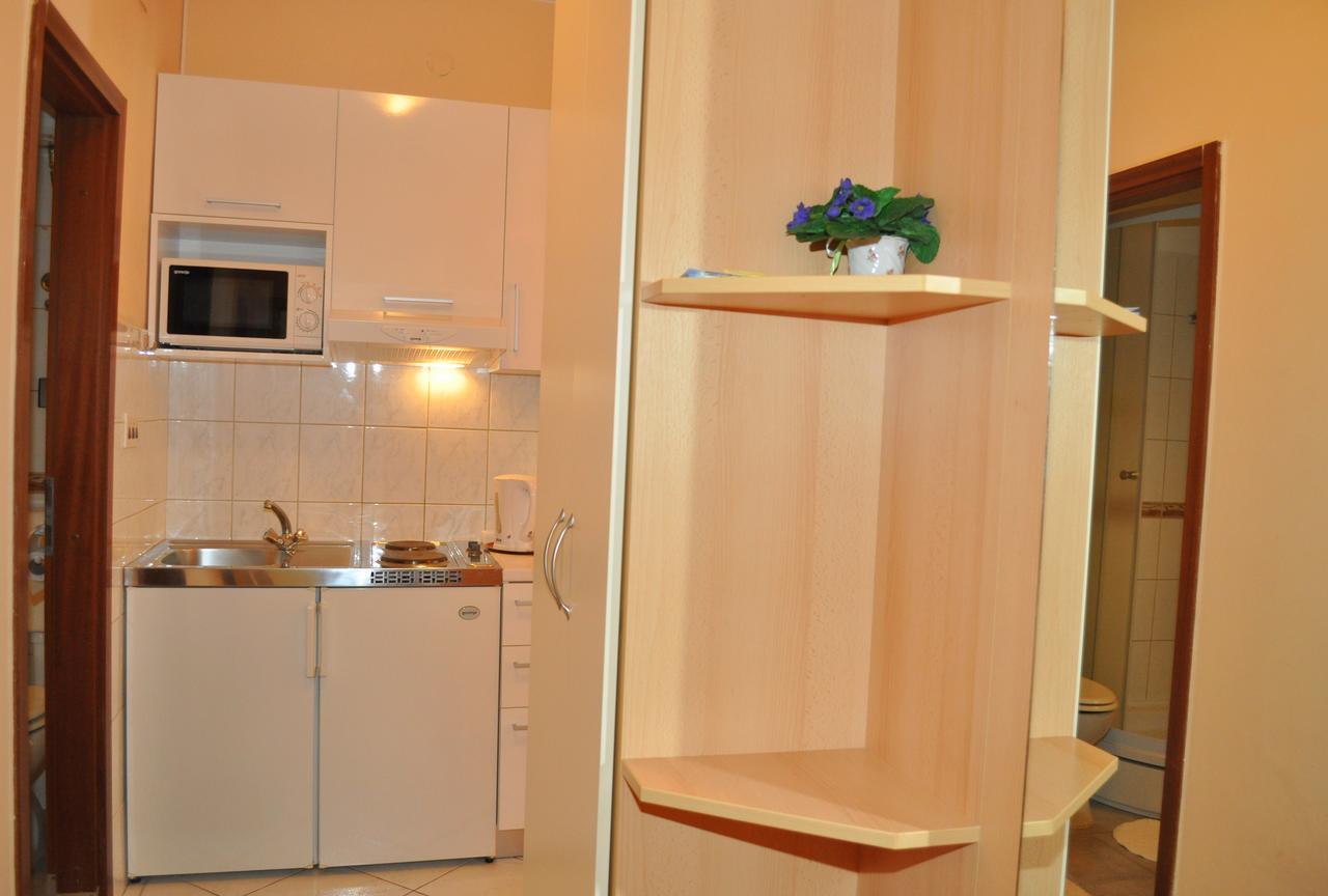 Apartments Ljubica Макарска Екстериор снимка