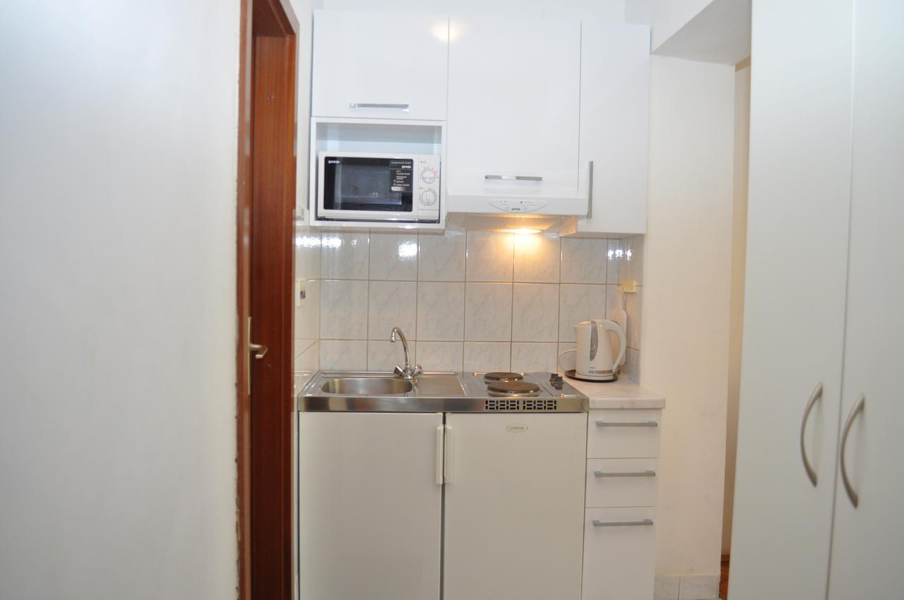 Apartments Ljubica Макарска Екстериор снимка