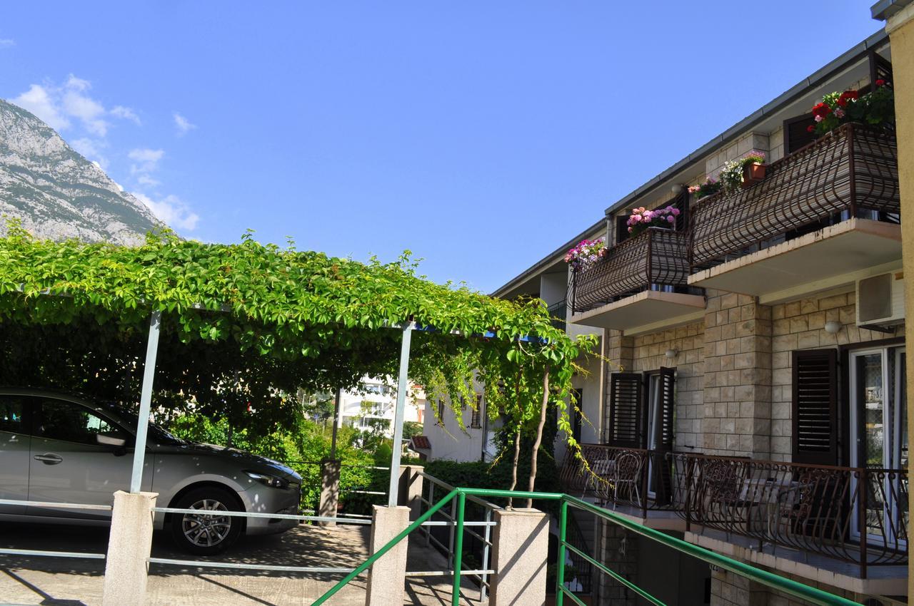 Apartments Ljubica Макарска Екстериор снимка