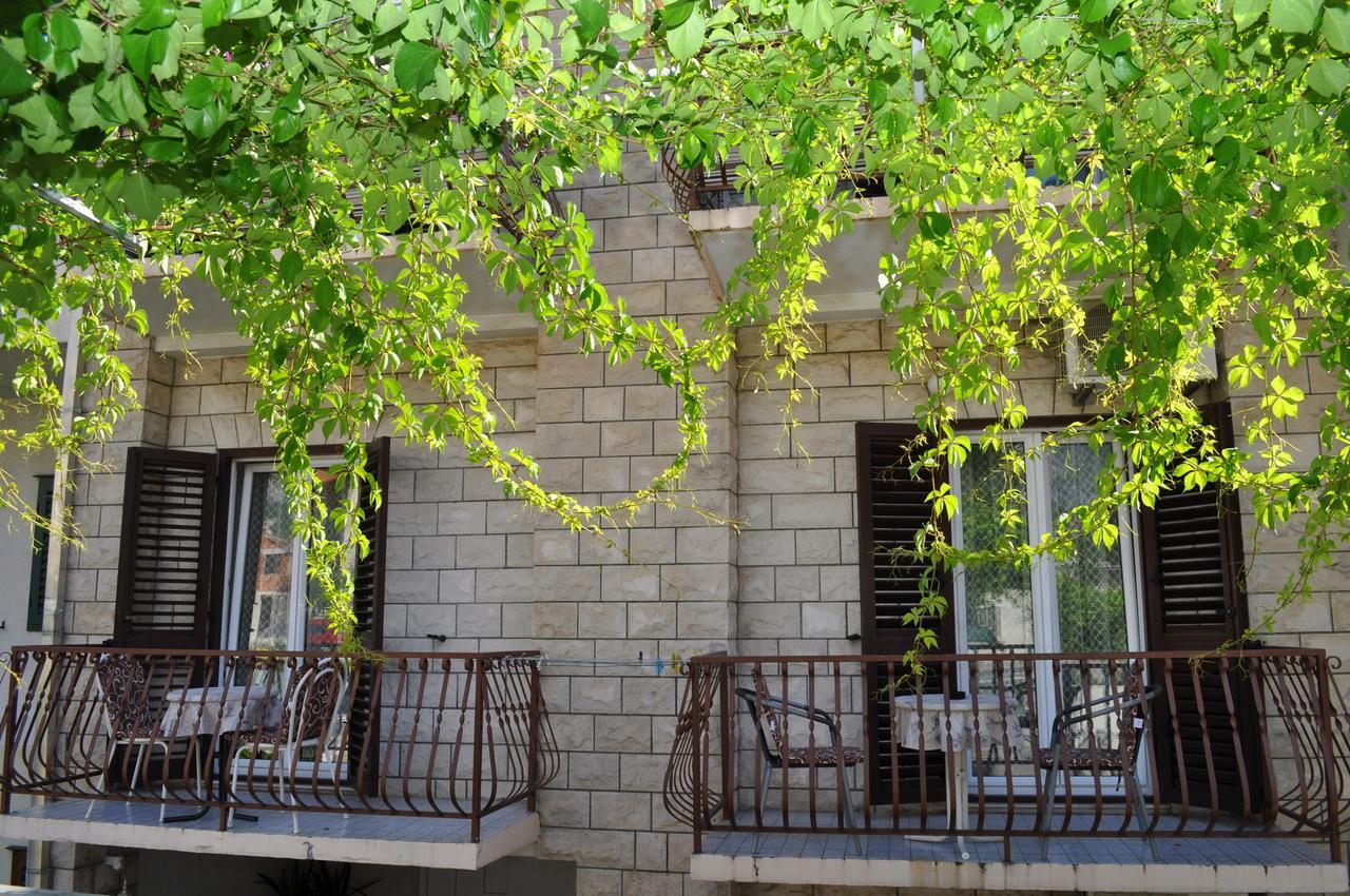 Apartments Ljubica Макарска Екстериор снимка