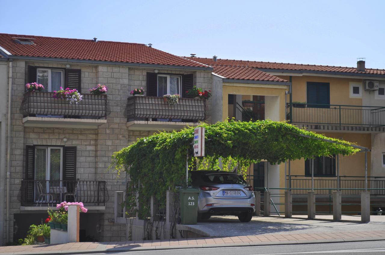 Apartments Ljubica Макарска Екстериор снимка