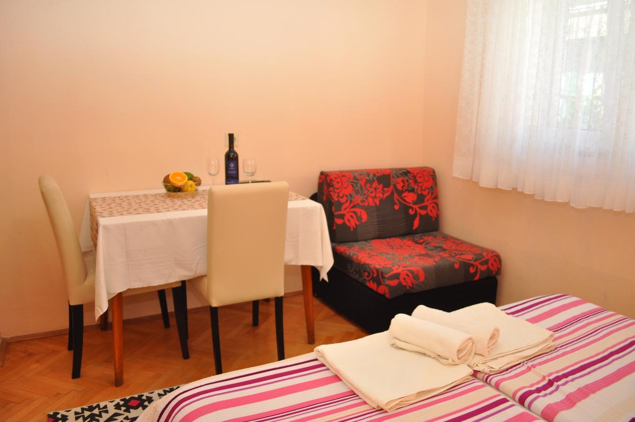 Apartments Ljubica Макарска Екстериор снимка