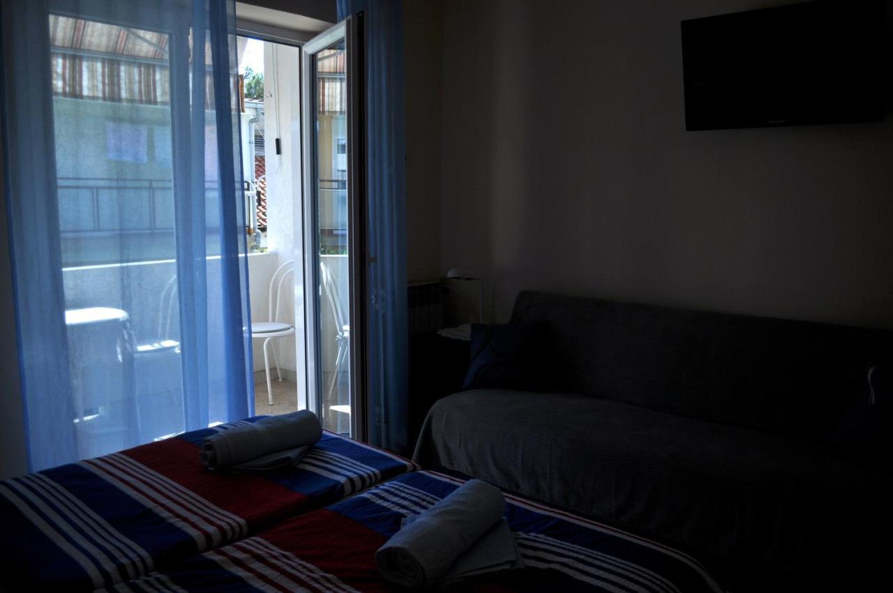 Apartments Ljubica Макарска Екстериор снимка